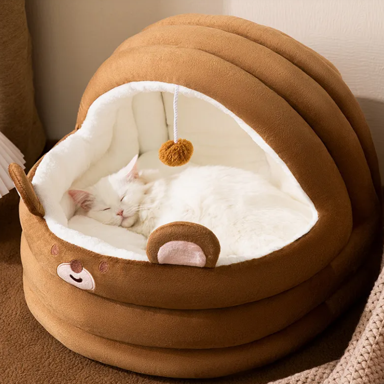 Soft Arctic Velvet Cat & Small Pet Bed – Cute Bear & Rabbit Design